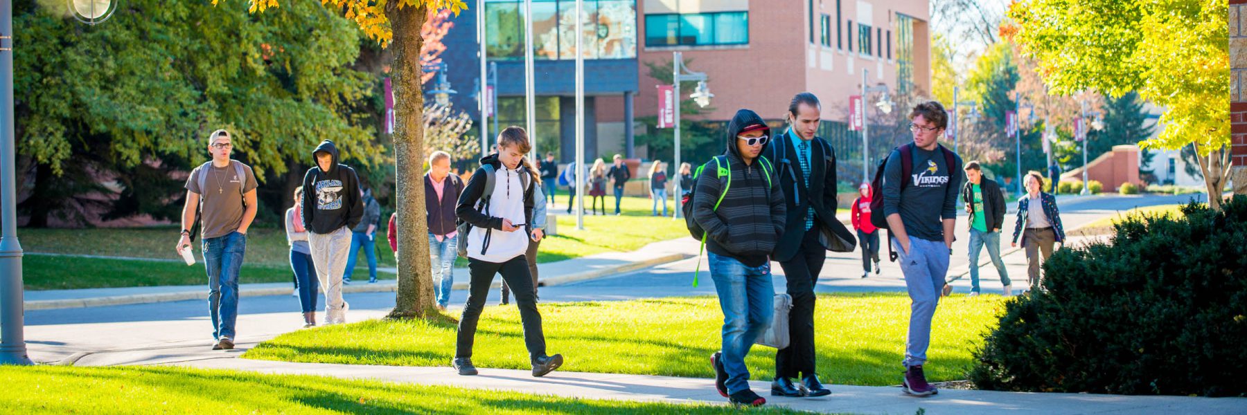 Students walking to Chapel