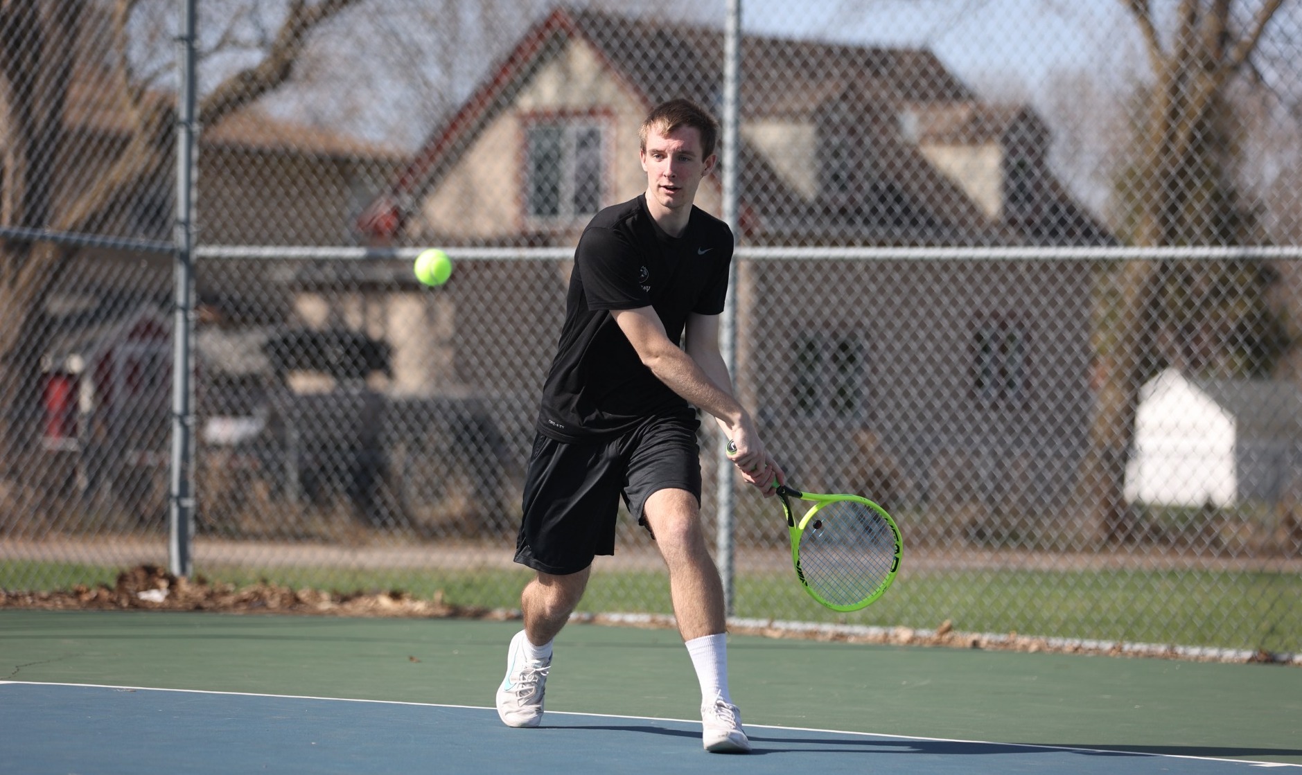 Men's Tennis Sweeps Doubles Play to Secure 5-4 Win Over MLC