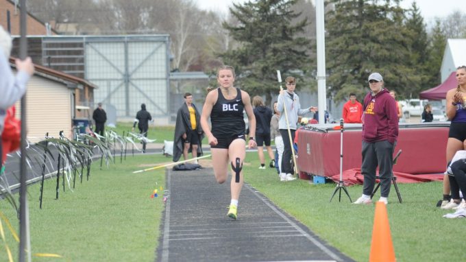 Track and Field Sends Contingent of Athletes to UW-La Crosse